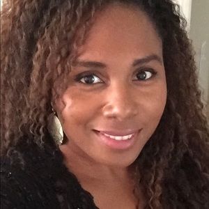 Meet your Posher, Angela of The Swell Closet